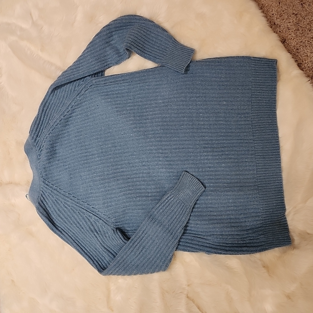 Fun Classy Cardigan - Picture 4 of 4